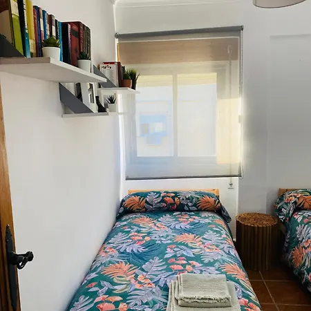 Piso En San Roque, Centro Neuralgico Del Campo De Gibraltar 公寓 *