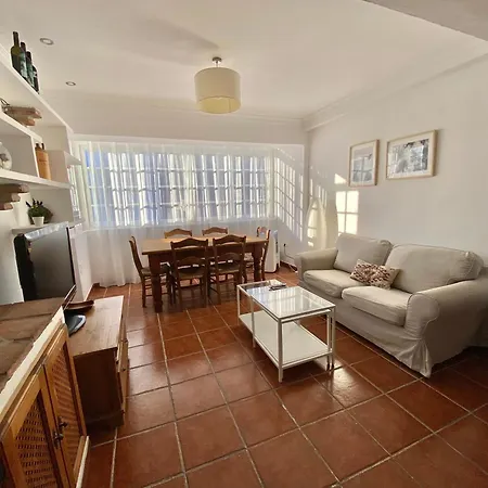 Piso En San Roque, Centro Neuralgico Del Campo De Gibraltar *