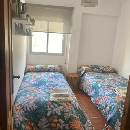 Piso En San Roque, Centro Neuralgico Del Campo De Gibraltar