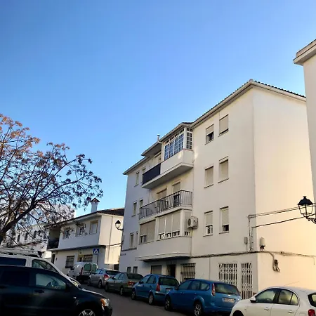 Piso En San Roque, Centro Neuralgico Del Campo De Gibraltar