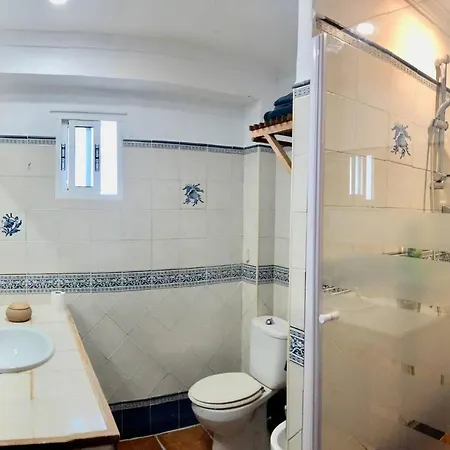 Piso En San Roque, Centro Neuralgico Del Campo De Gibraltar